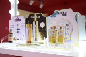 如何玩转春节营销推广？宝洁这波玩的挺嗨！ 配图3